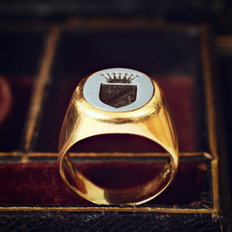 Super Quality 18ct Gold Intaglio Crest Signet Ring