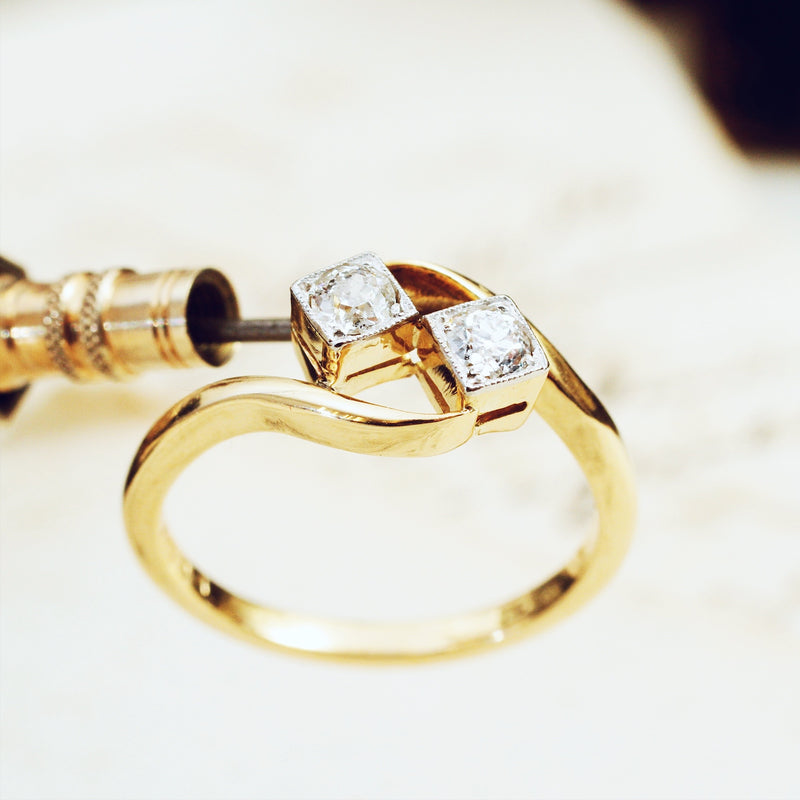 Unforgettable Vintage Diamond 'Toi et Moi' Ring