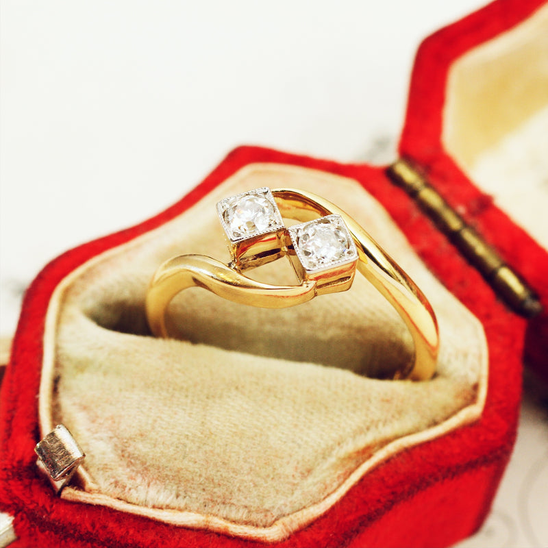 Unforgettable Vintage Diamond 'Toi et Moi' Ring