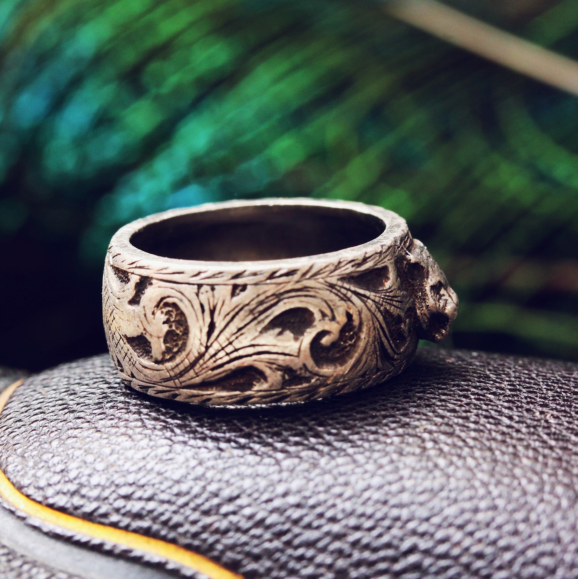 Vintage Silver GUCCI Gatto Ring Fetheray