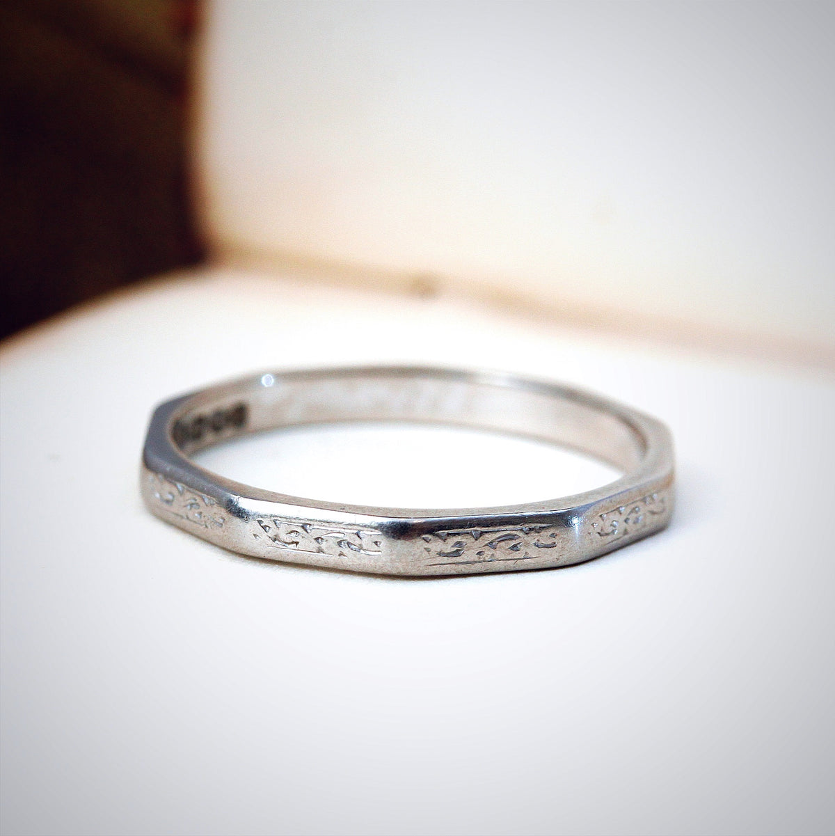 Vintage Date 1949 18ct White Gold Wedding Ring