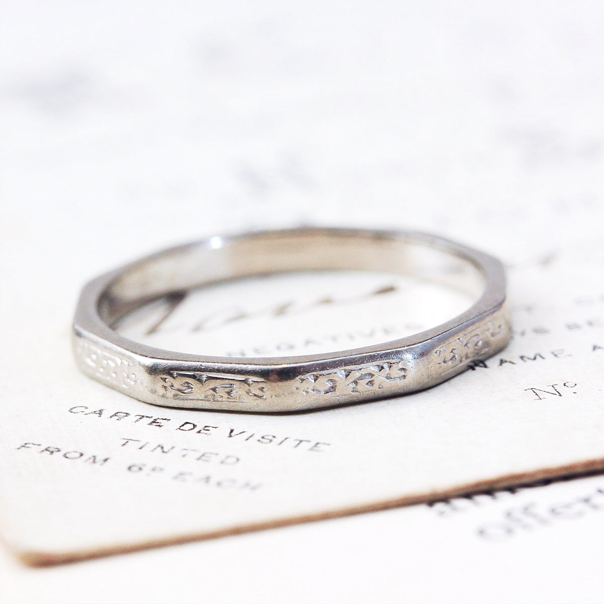 Vintage Date 1949 18ct White Gold Wedding Ring