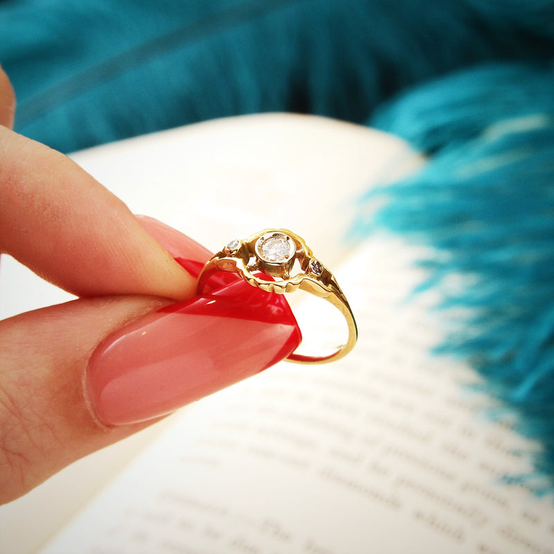 18ct outlet wedding ring