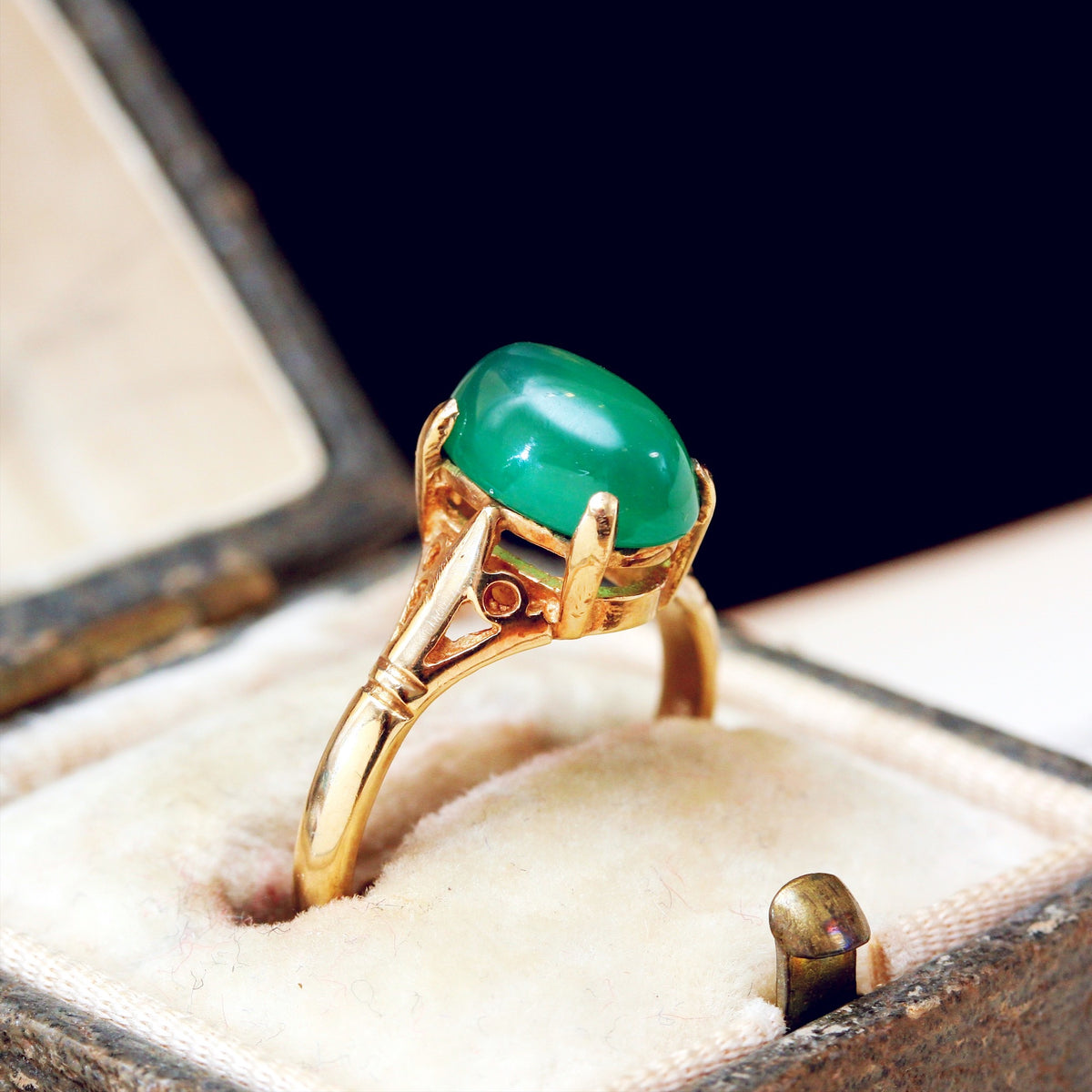 Vintage Date 1978 Green Agate Dress Ring Fetheray Vintage Date 1978 Green Agate Dress Ring Fetheray