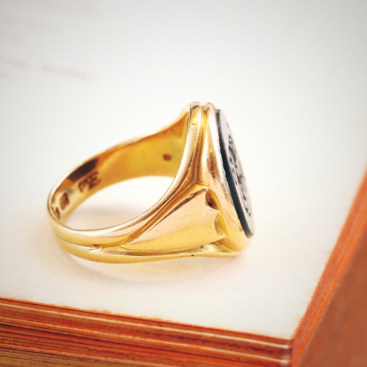 Date 1924 15ct Gold Heliotrope Intaglio Seal Signet Ring