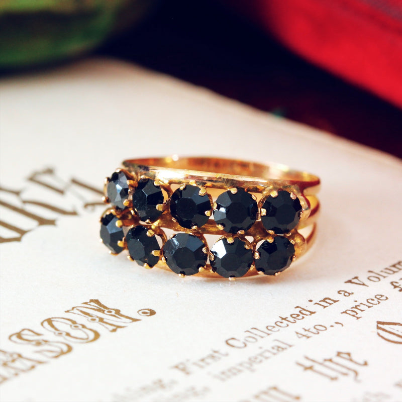 Vintage 18ct Gold Black Paste Ring