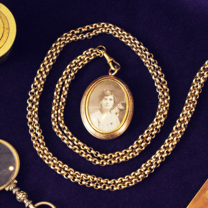 Antique Victorian Locket & Chain