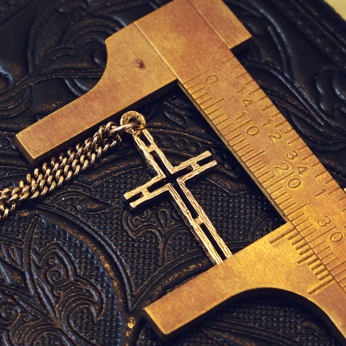 Date 1977 Brutalist Styled Rose Gold Cross & Chain