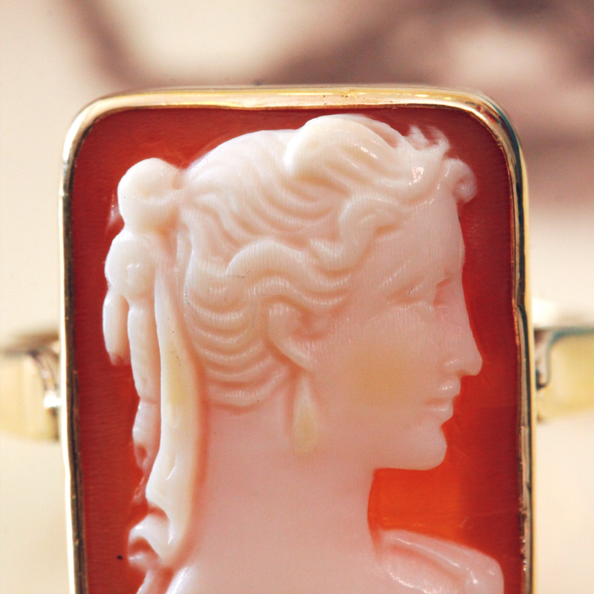 Vintage Grecian Goddess Shell Cameo Ring