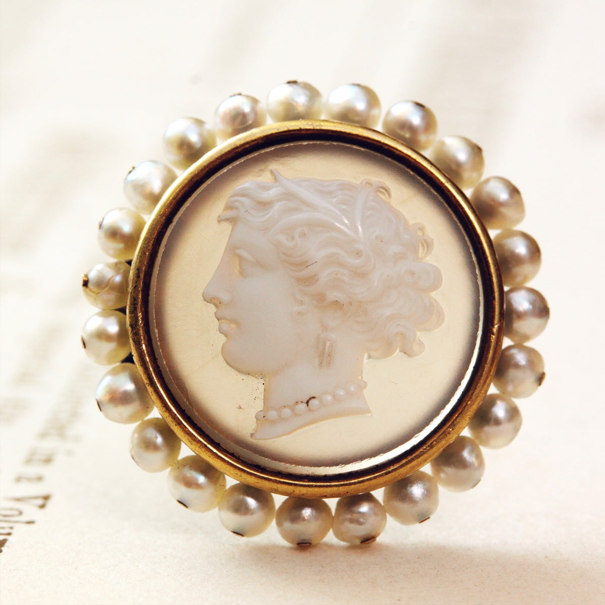 Hardstone Cameo & Wild Pearl Brooch