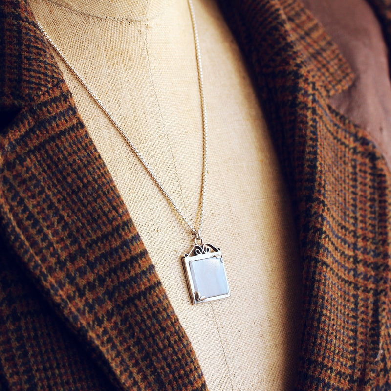 Vintage Date 1975 Blue Lace Agate Pendant