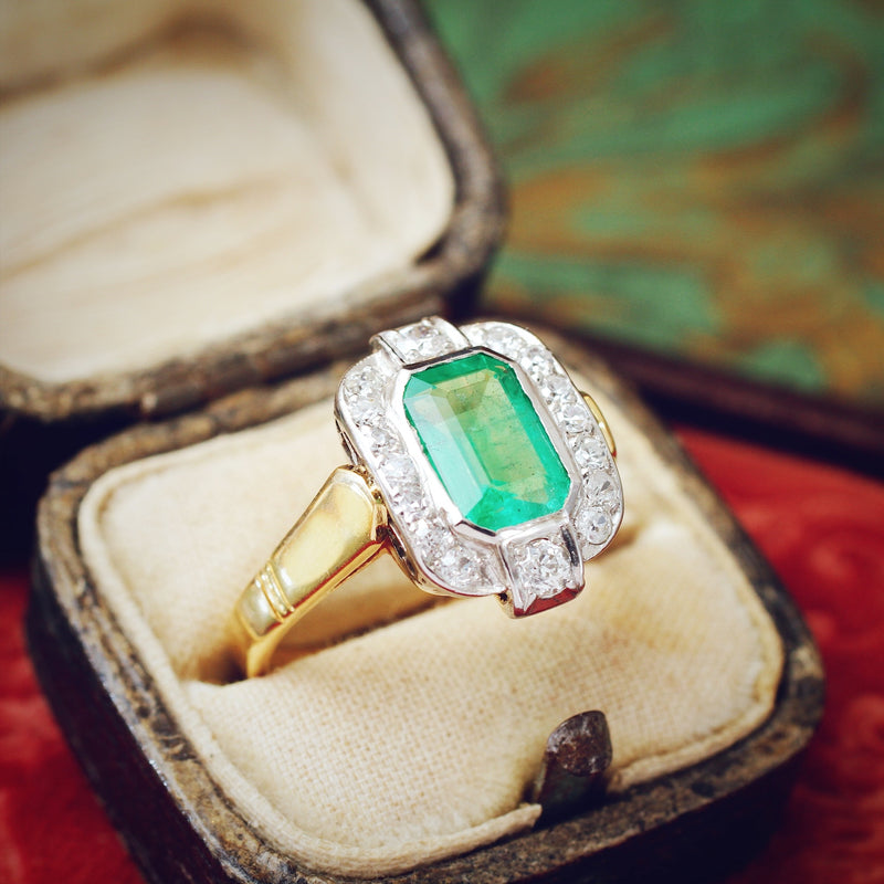 Vintage 1970s Deco Emerald and Diamond Cocktail Ring