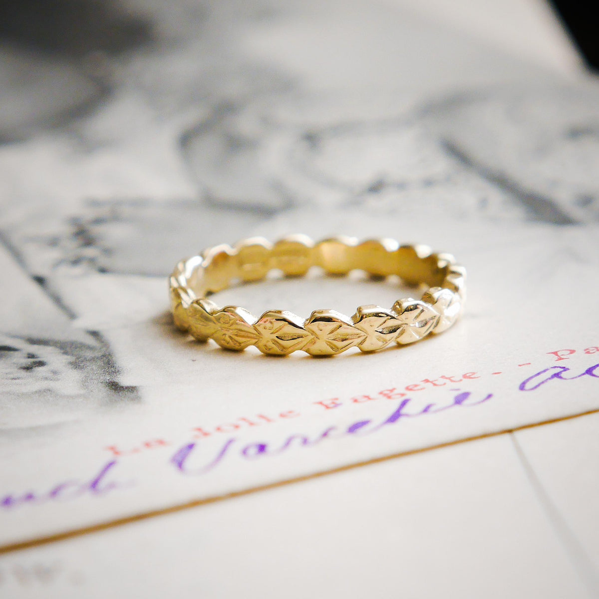 Vintage Style 'Leaves' Gold Wedding Ring