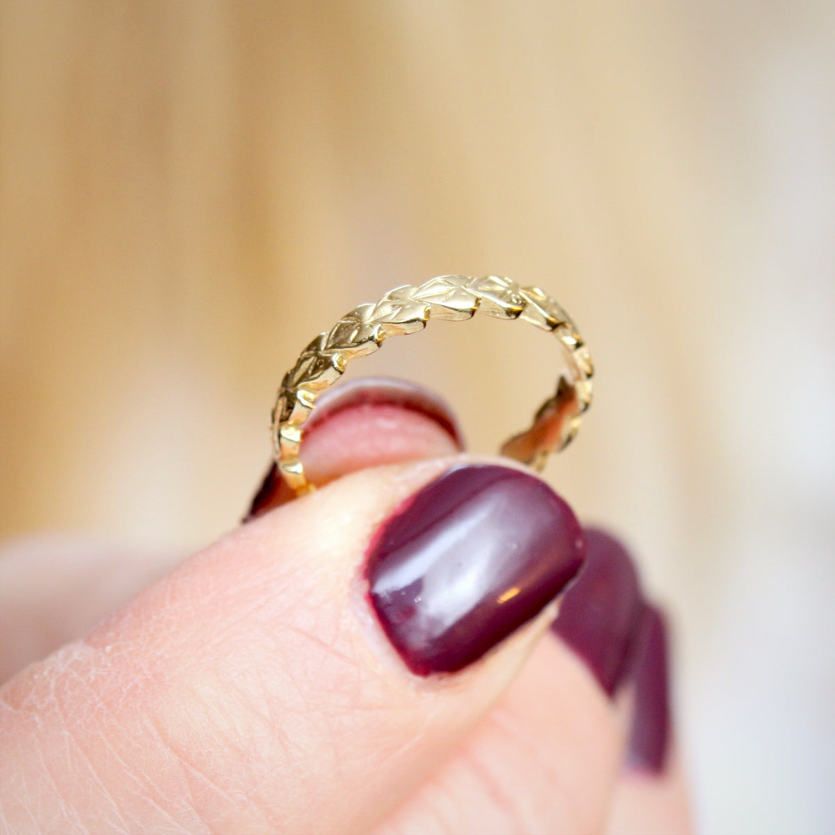 Vintage Style 'Leaves' Gold Wedding Ring