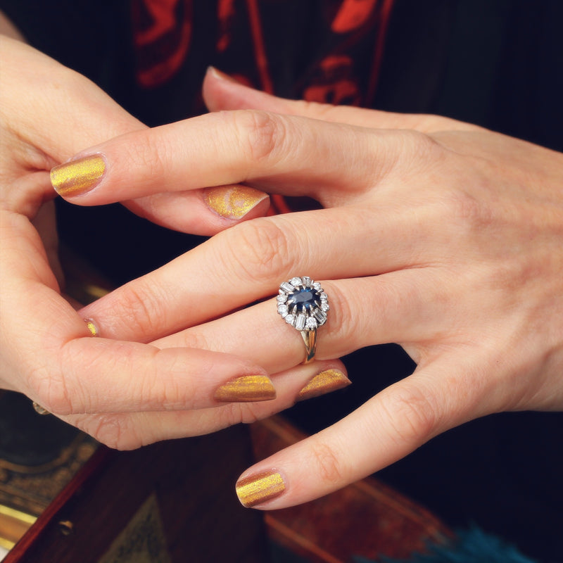 Vintage 1980's Sapphire & Diamond Ring