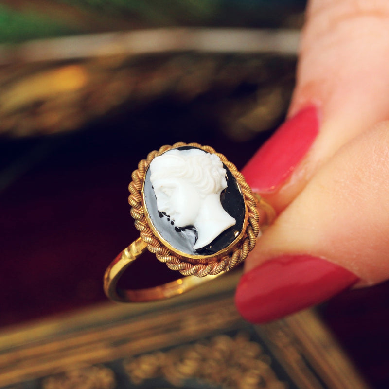 Vintage 9ct Gold Portrait Cameo Ring