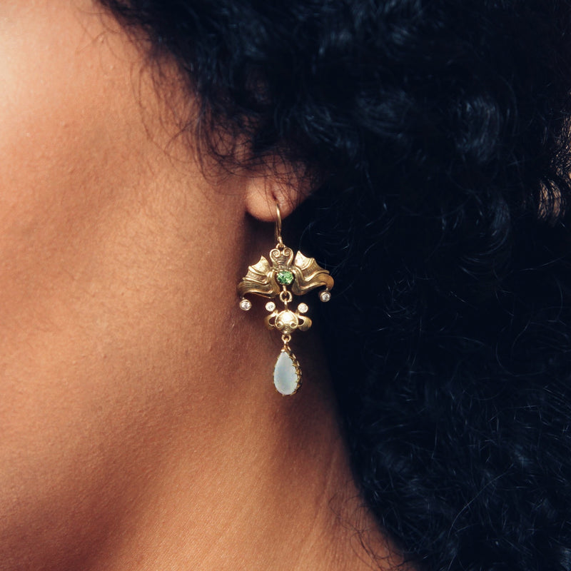 Ravishing Matching Set of Jugendstil Art Nouveau Necklace and Earrings