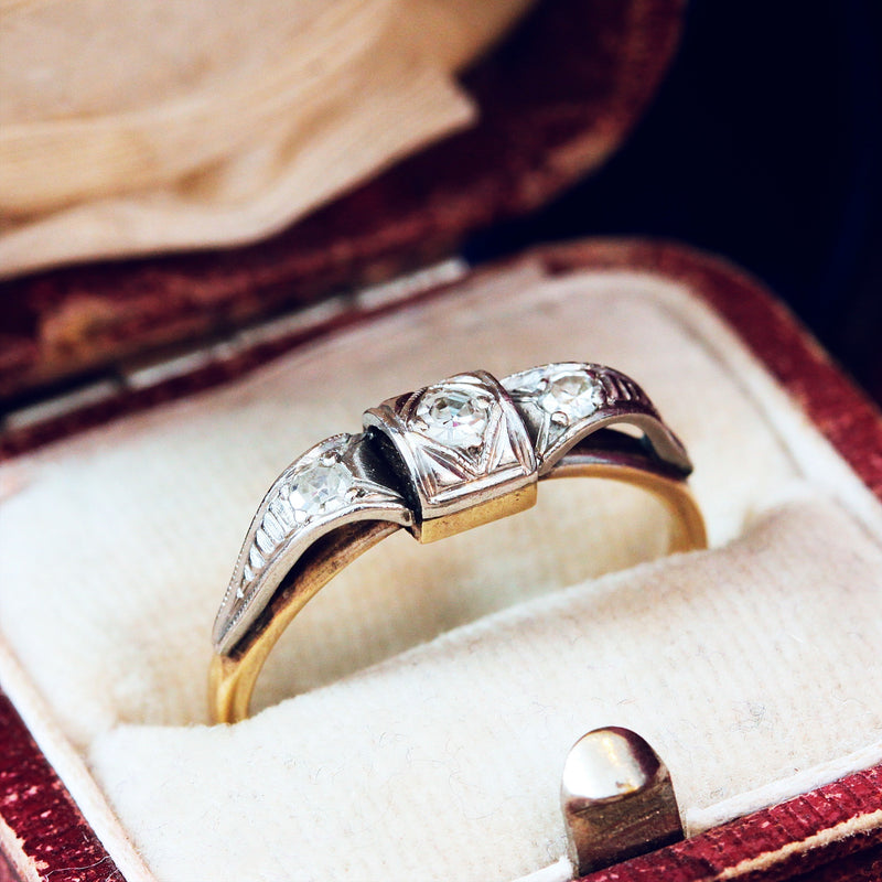 Dahling! Vintage Art Deco Diamond Bow Ring