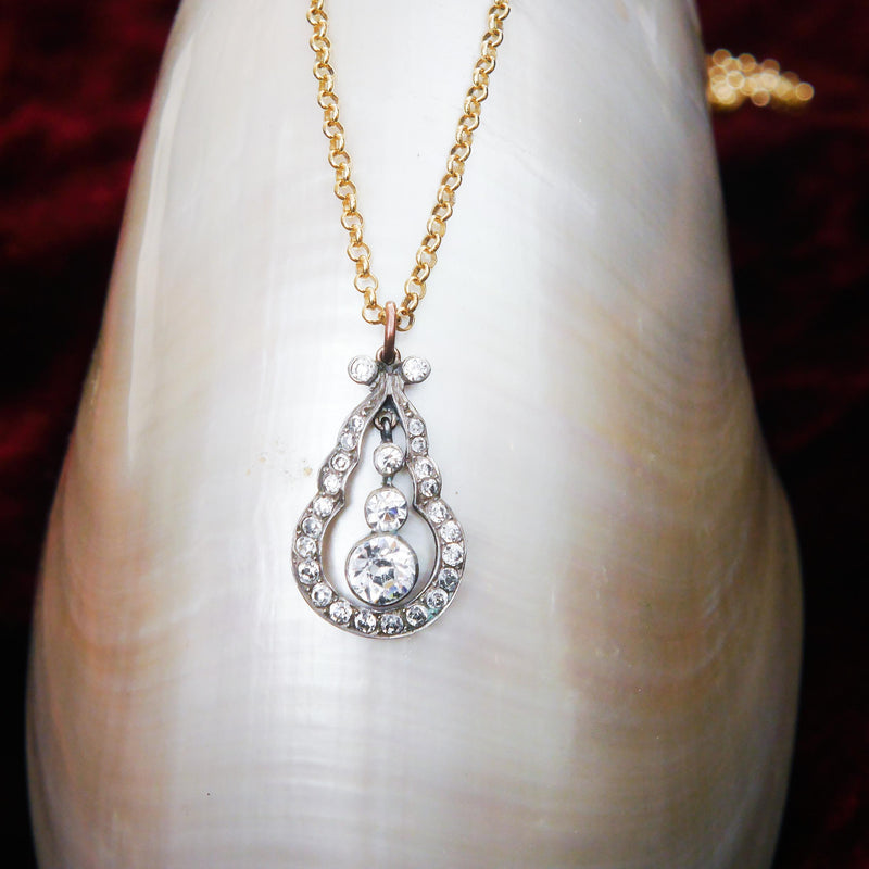 An Enchanting Antique Edwardian Paste Pendant