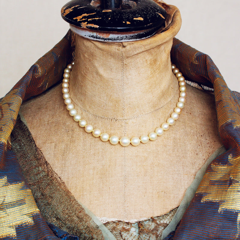 Fake pearl clearance necklace