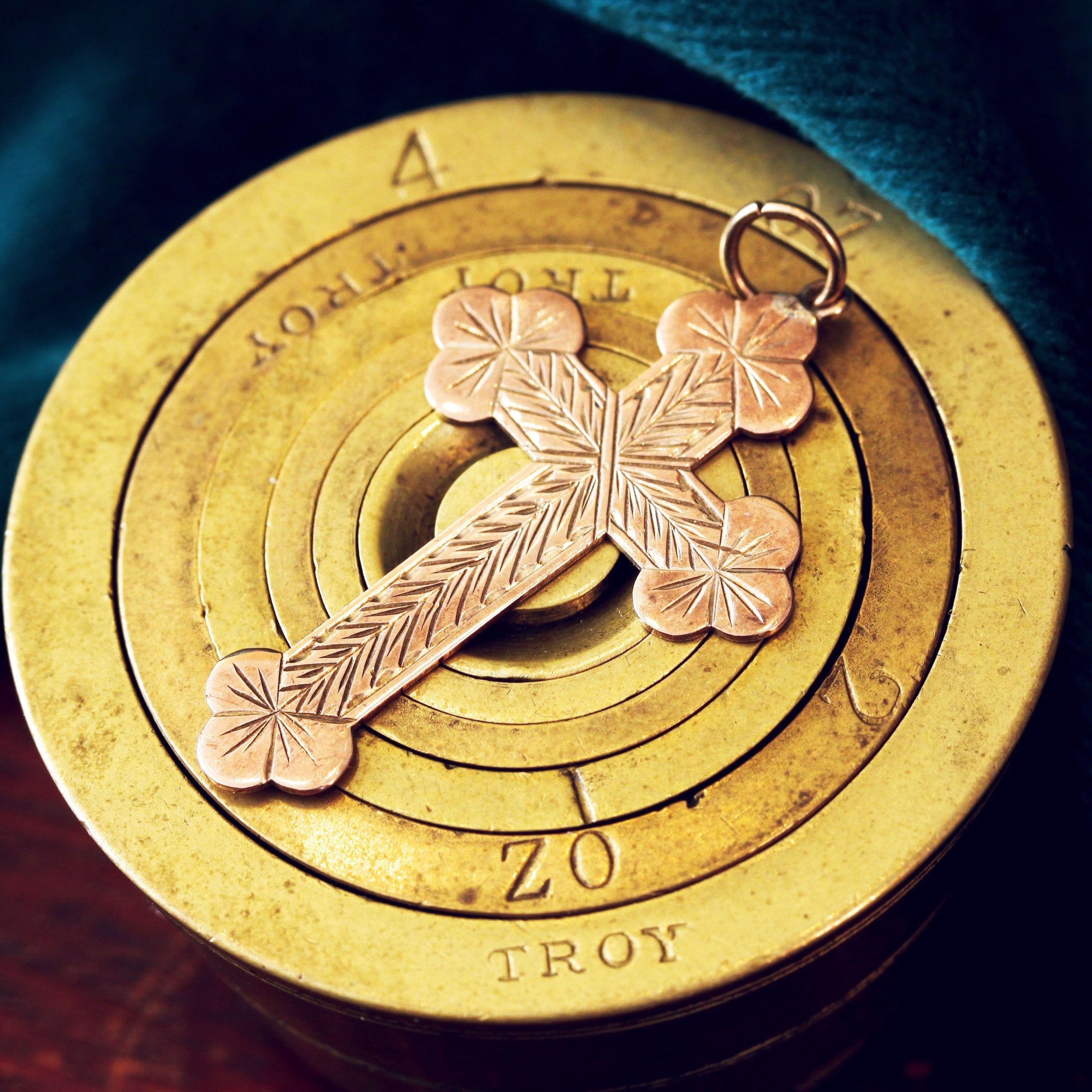 Antique 9ct Rose Gold Shamrock Cross – Fetheray