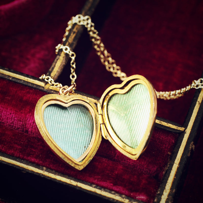 Sweet Vintage Gold LoveHeart Locket