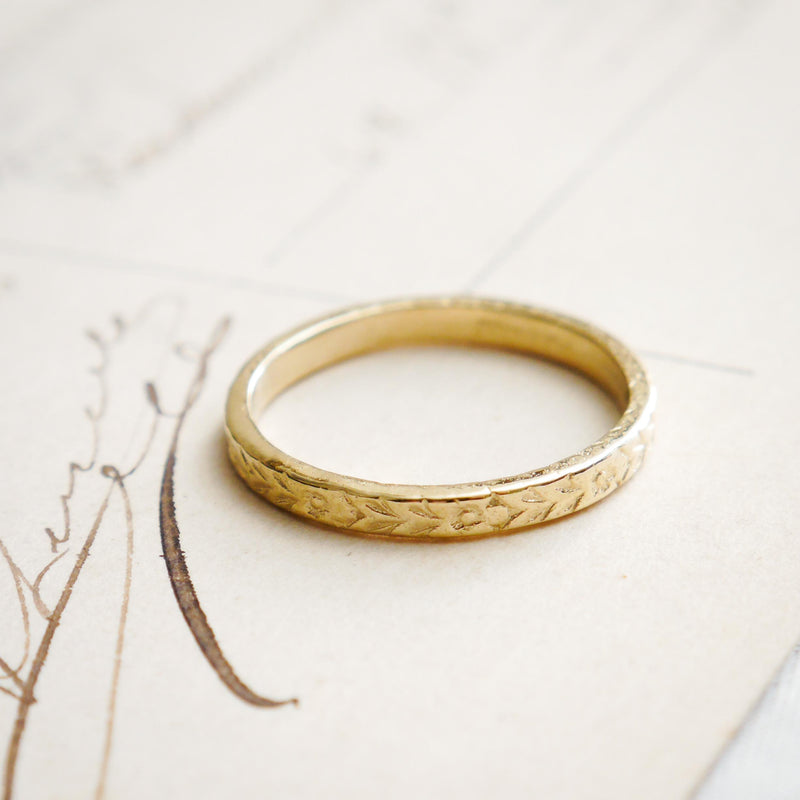 Vintage Style 'Florette' Gold Wedding Ring