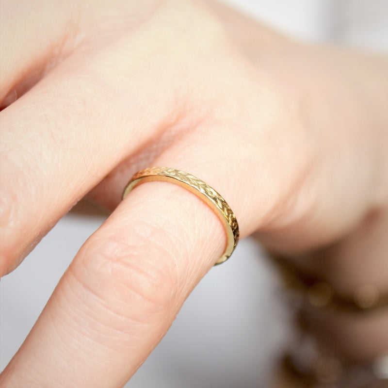 Vintage Style 'Florette' Gold Wedding Ring