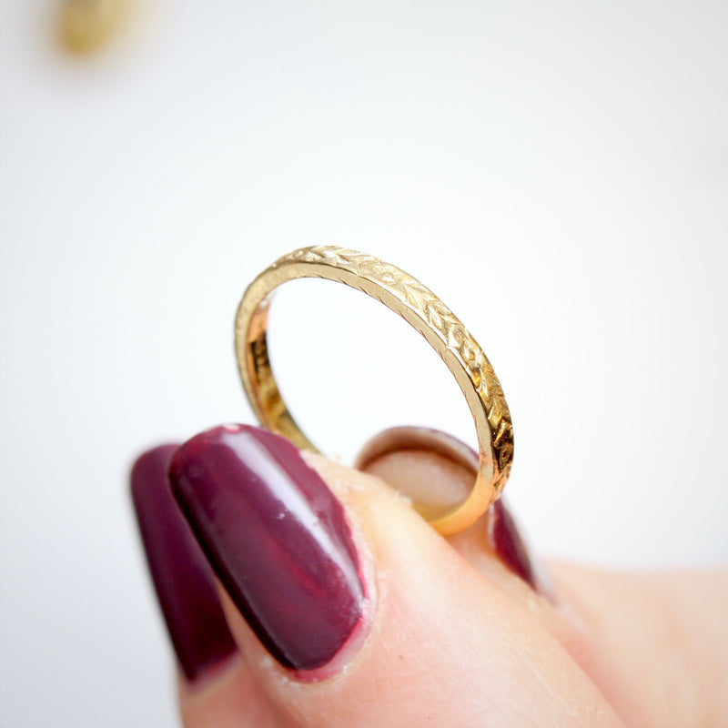 Vintage Style 'Florette' Gold Wedding Ring
