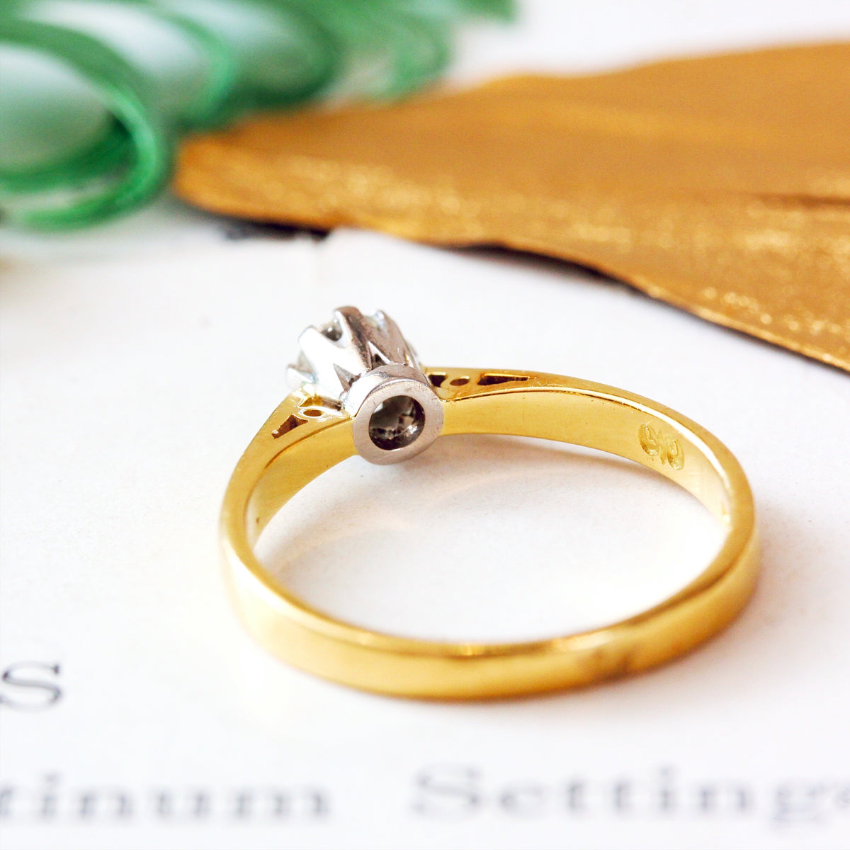 Vintage 0.25ct Brilliant-cut Diamond Solitaire Engagement Ring