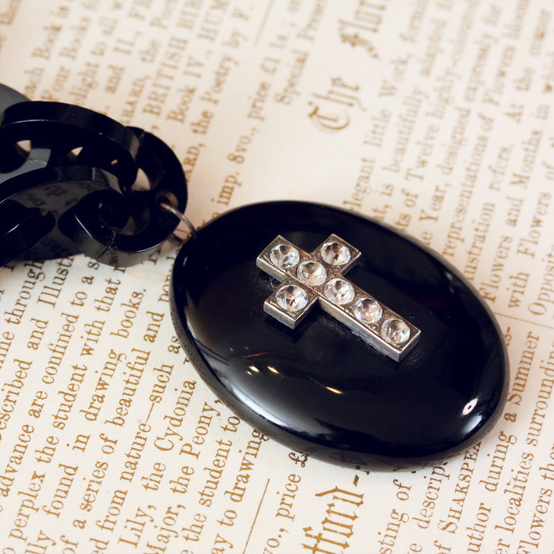 Hand Carved Victorian Whitby Jet Necklace