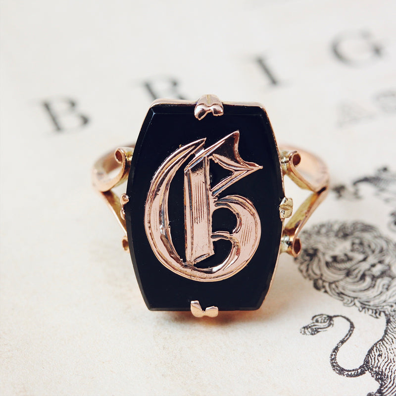 Diamond Initial Gold Oval Signet Ring — EF Collection®